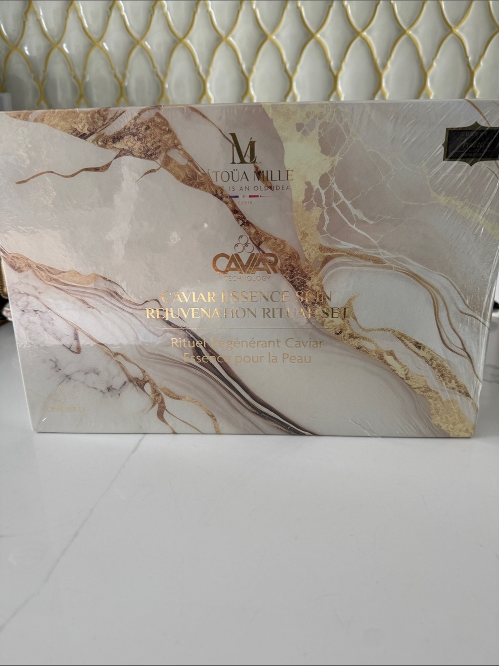 Caviar Essence Skin Rejuvenation Ritual Set - White & Gold